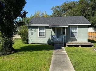 728 Atlanta Ave, Nederland, TX 77627