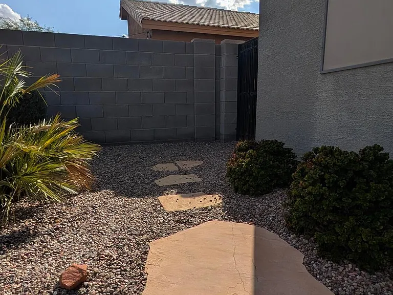 1129 E Nardini St — Photo 35