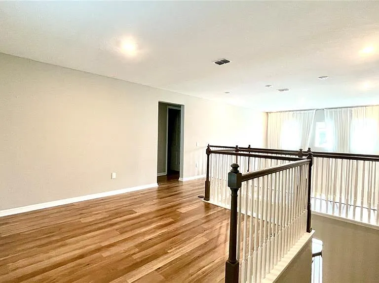 2853 High Pointe St — Photo 24