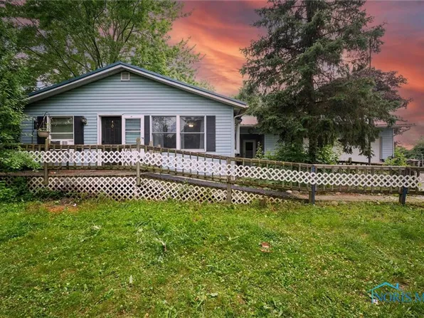 29421 Oregon Rd, Perrysburg, OH 43551