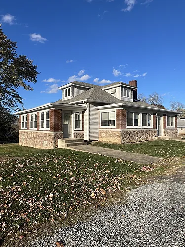 1375 Mount Pleasant Road - 1371 Photo 1