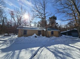 143 Scenic Dr, Manistee, MI 49660
