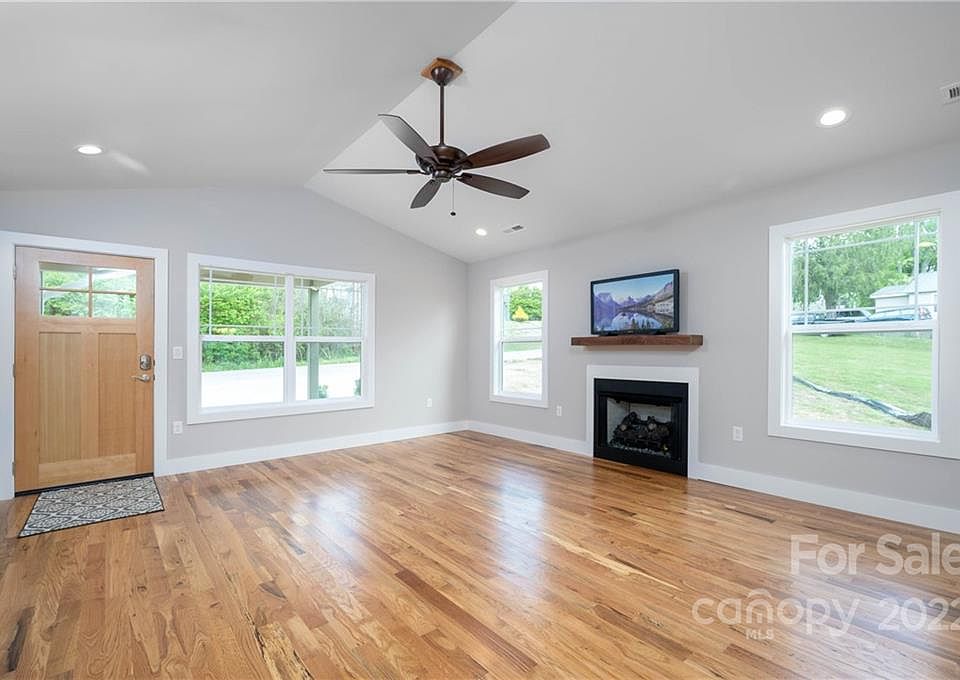 2nd image of 131 Mills Ave