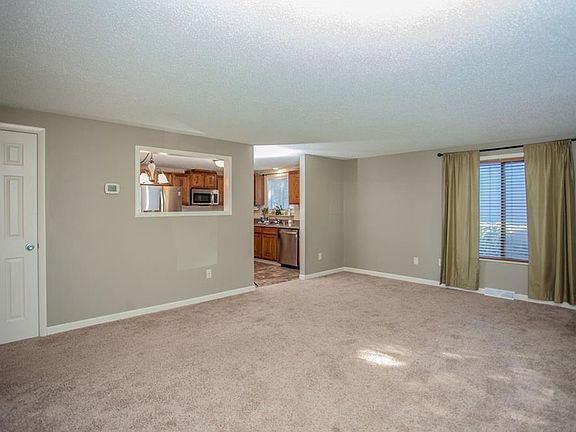 3rd image of 3439 Driftwood Ln
