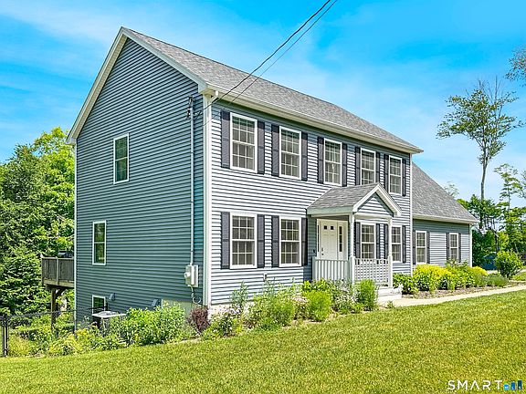 4th image of 6 Branch Hill Road