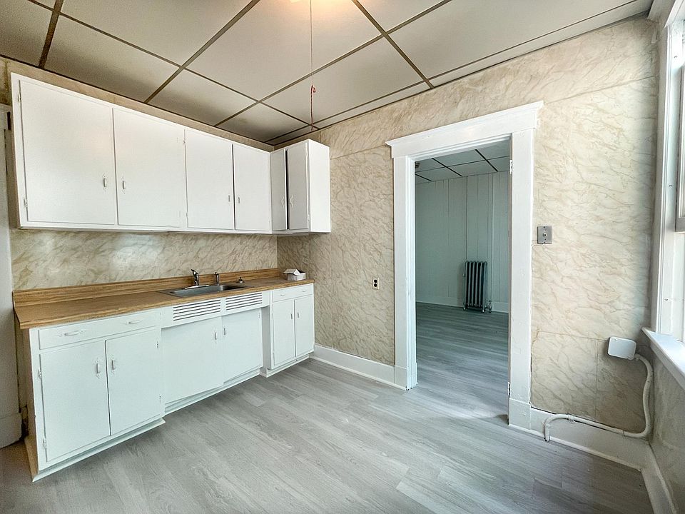 98 Main St APT 4, Gardner, MA 01440 Zillow