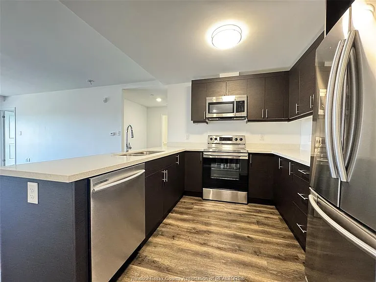 1675 Banwell Rd #406 — Photo 4