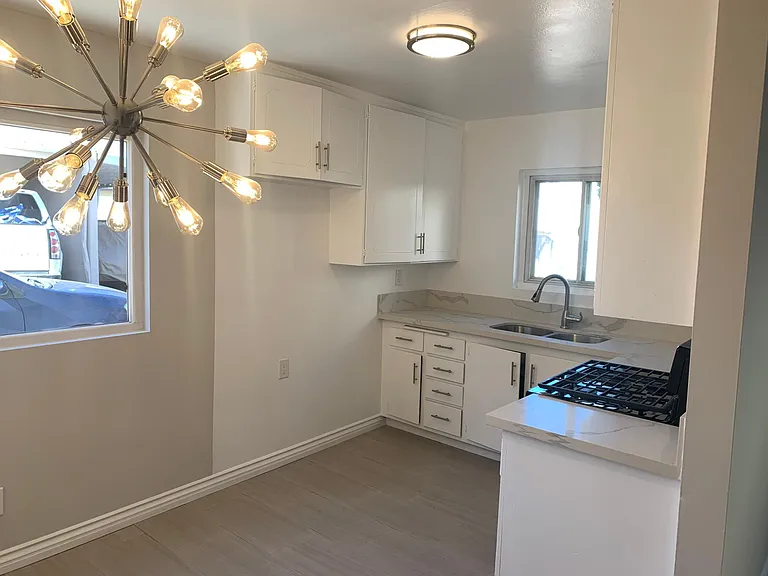 Newly Remodeled Kitchen