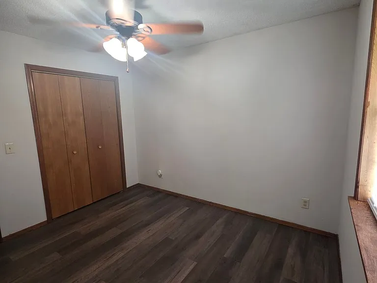 3228 W Village Ln — Photo 15