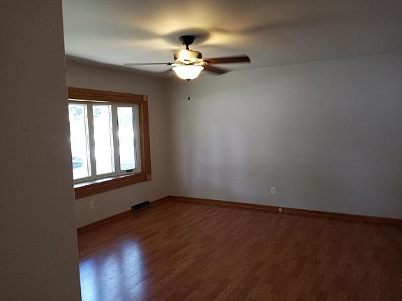 5th image of 2813 Vigo St