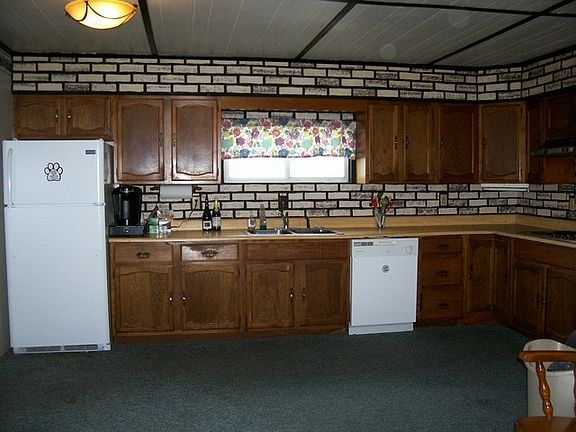 4th image of 425 Rockwood Ave