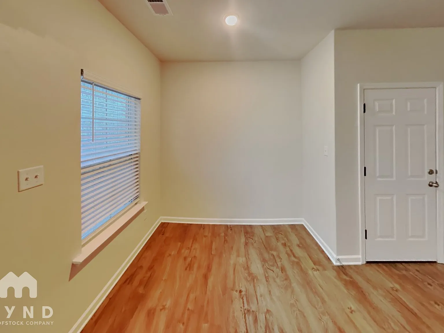 4 bed, 2.5 bath, 2075 sqft, $2,195 — Photo 4