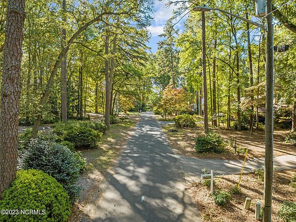 4th image of 218 Pineview Drive