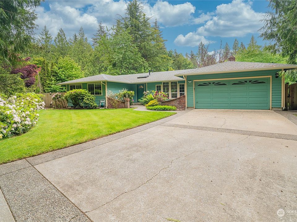 1st image of 2323 31st Avenue NW