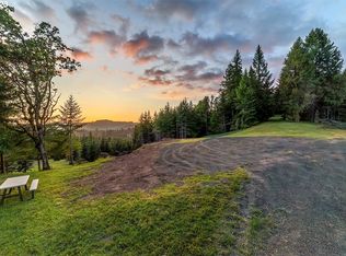 5898 Boswell Rd, Yoncalla, OR 97499