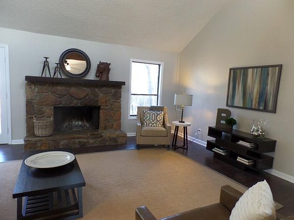 3rd image of 2044 Hastings St ###