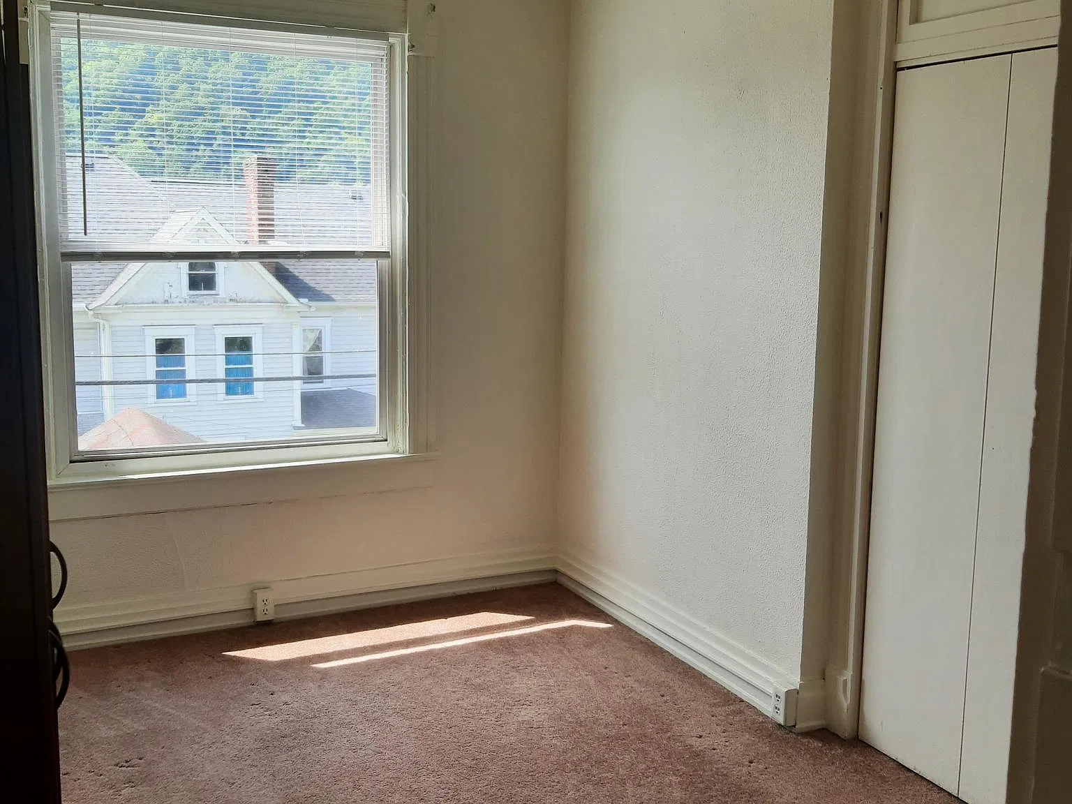 2 bed, $700 — Photo 3