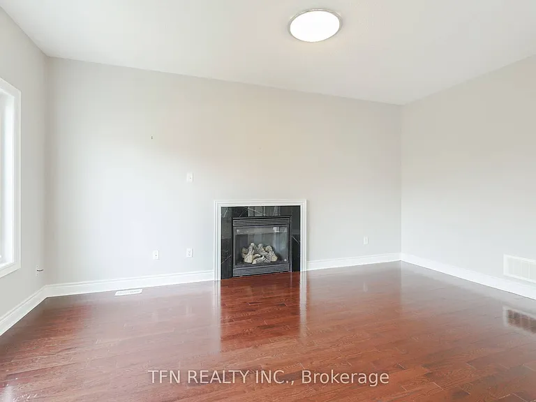 1648 Pennel Dr #UPPER — Photo 11