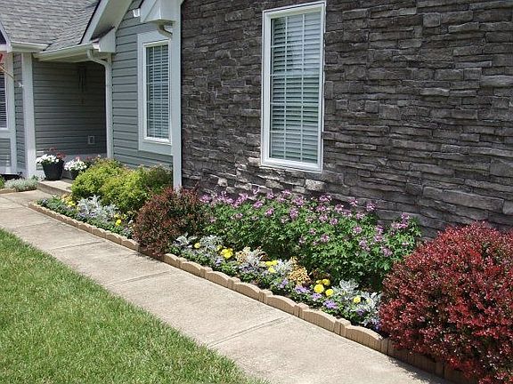 3rd image of 102 Stoneybrook Dr