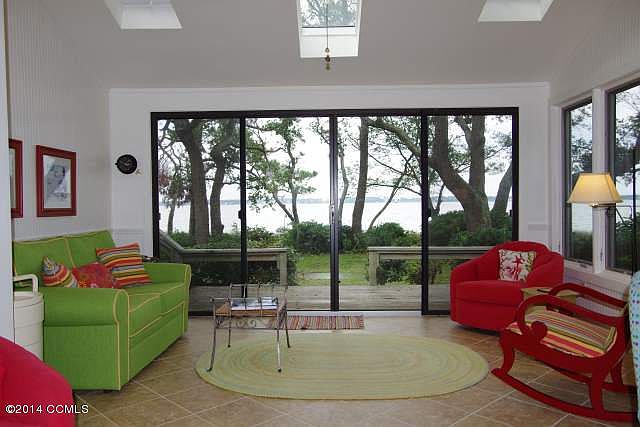 1st image of 208 McGinnis Dr #208