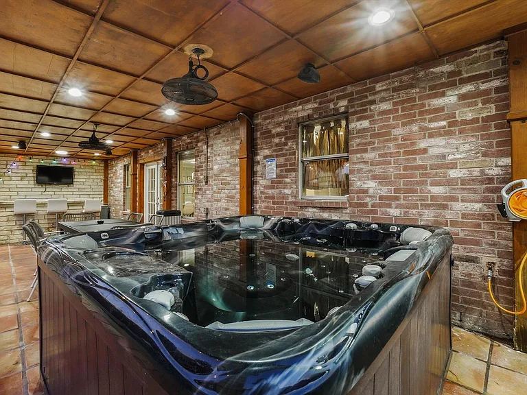 2952 Barberini Dr — Photo 5