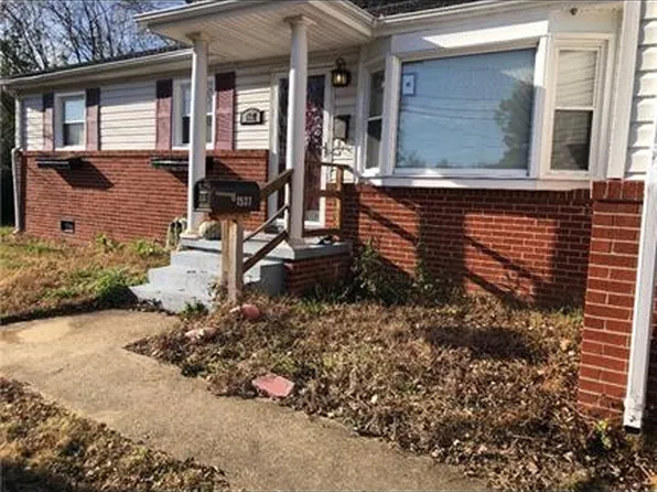 1537 Fawnwood Rd, Virginia Beach, VA 23455