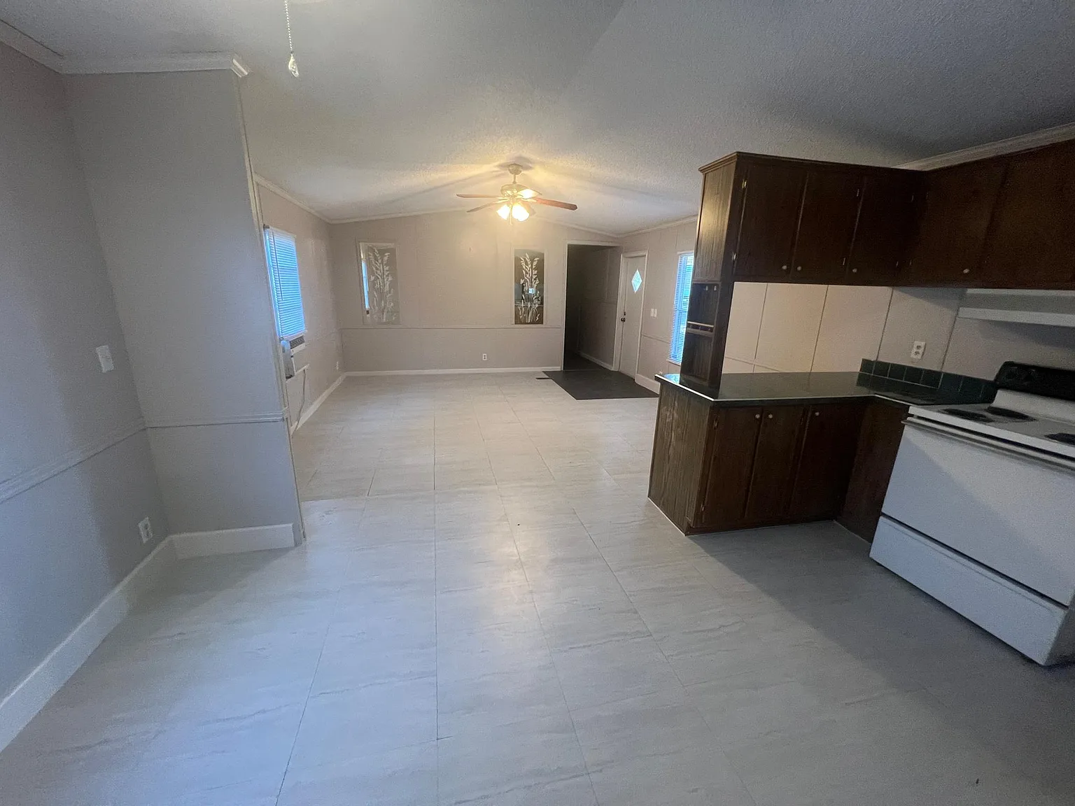 3 bed, $800 — Photo 2