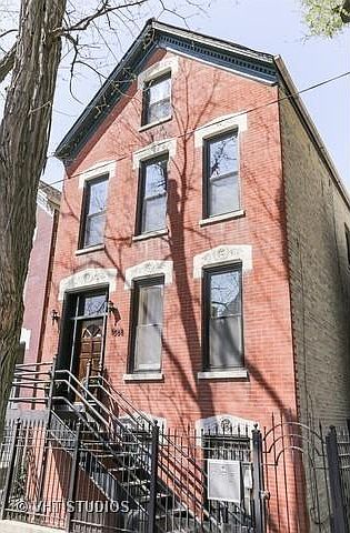 1st image of 1068 N Marshfield Ave APT 2