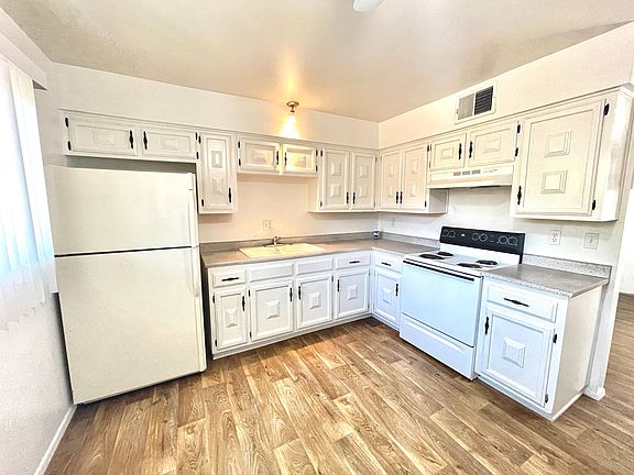 3rd image of 124 Calle Del Presidente Unit 2