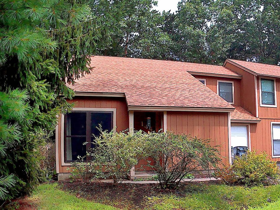 1st image of 144 Arrow Wood Pl
