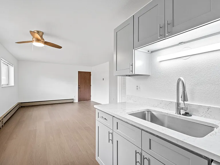7050 W 37th Ave — Photo 11