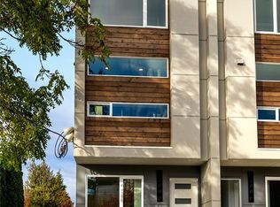 4300 G Sw Willow St, Seattle, WA 98136