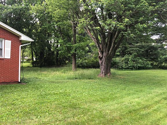 5th image of 2103 Scenic Dr NE