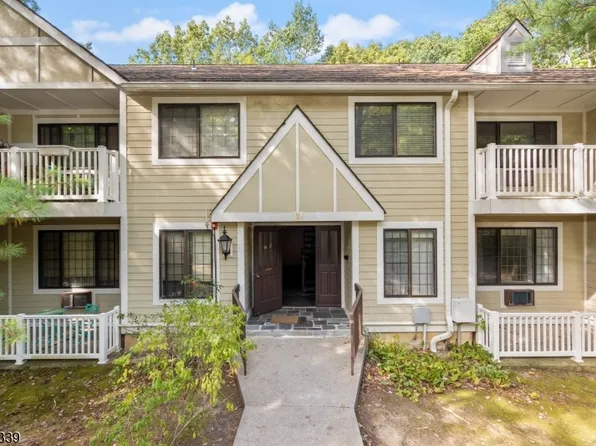 7D Foxwood Dr #D, Morris Plains Boro, NJ 07950