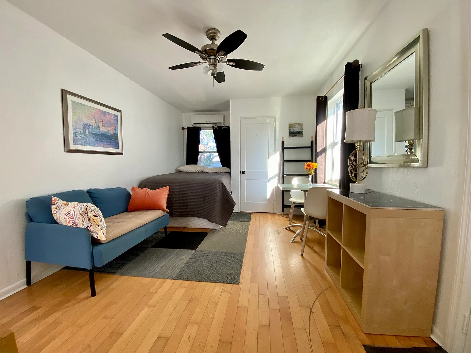 Studio, 450 sqft, $1,800 — Photo 3