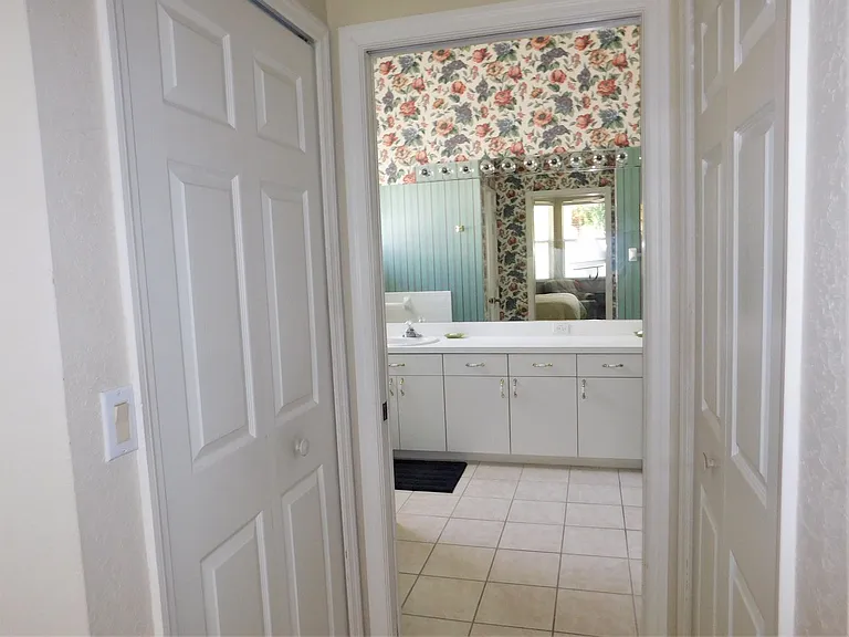 5107 Pinnacle Dr — Photo 16