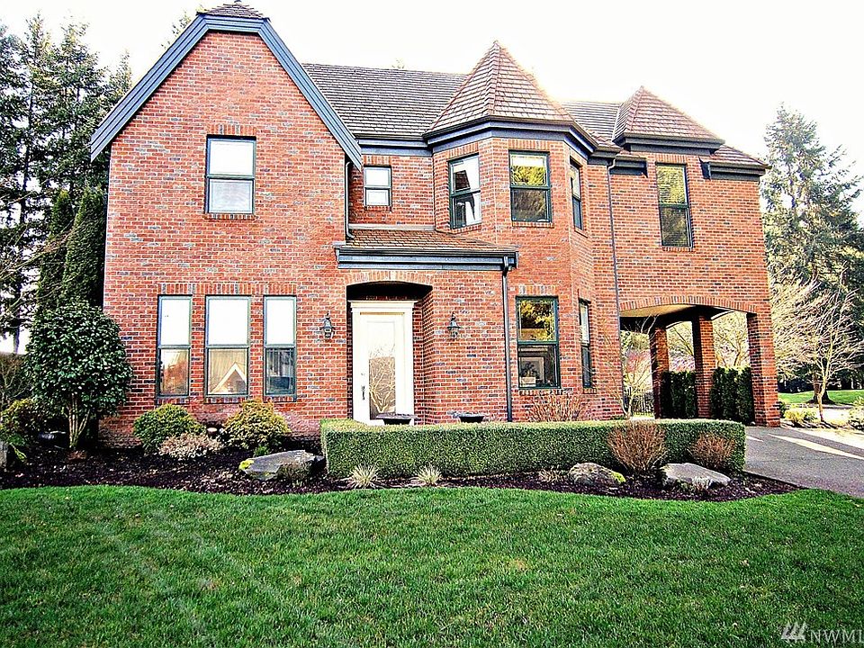 1st image of 4005 Muirfield Ln SE
