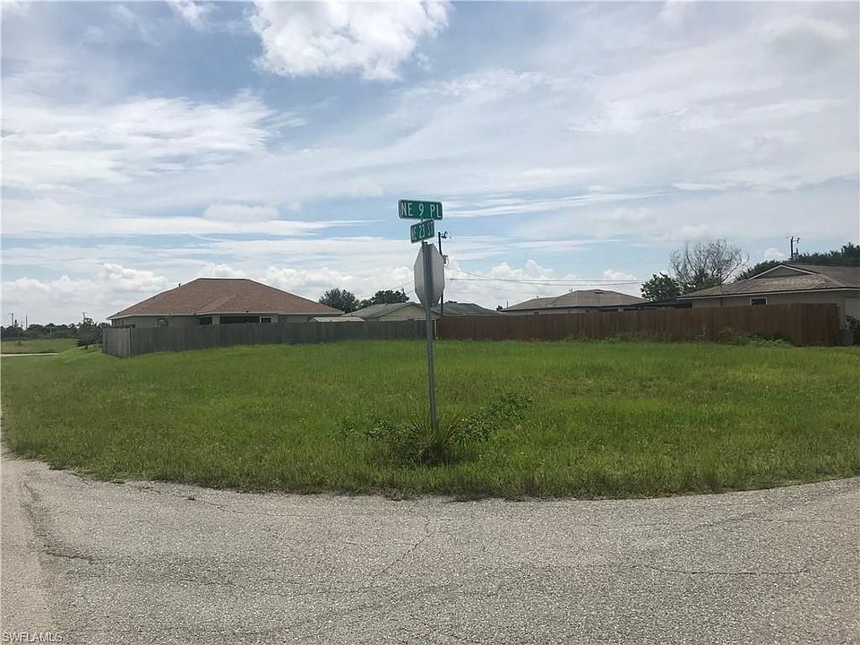 2nd image of 2221 NE 9th Pl