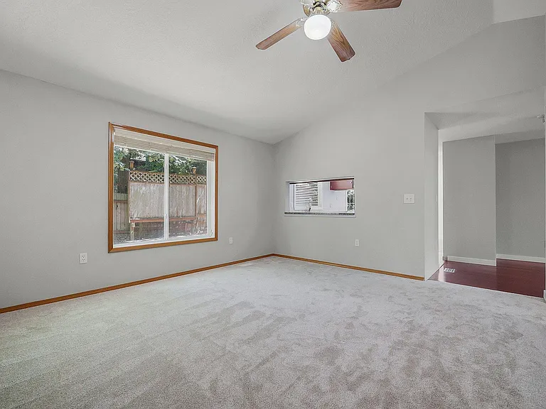 4256 Country Woods Ct — Photo 15