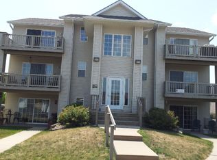 1280 44th St UNIT E, Marion, IA 52302