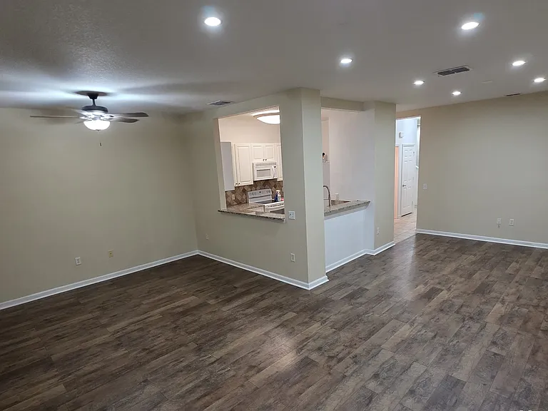 5909 Leopardstown Dr — Photo 3