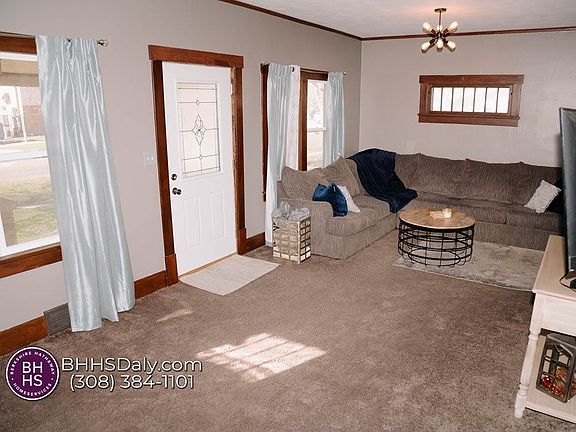 5th image of 1719 N Eddy St