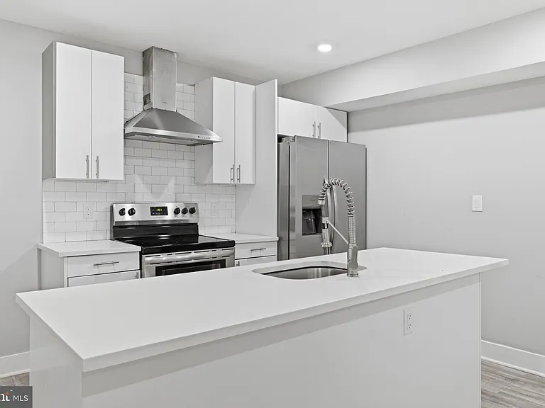2500 N Mascher St #2 — Photo 15