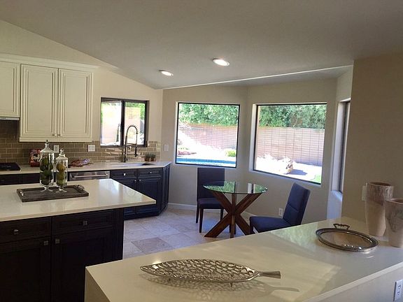 5th image of 4040 E Solano Dr