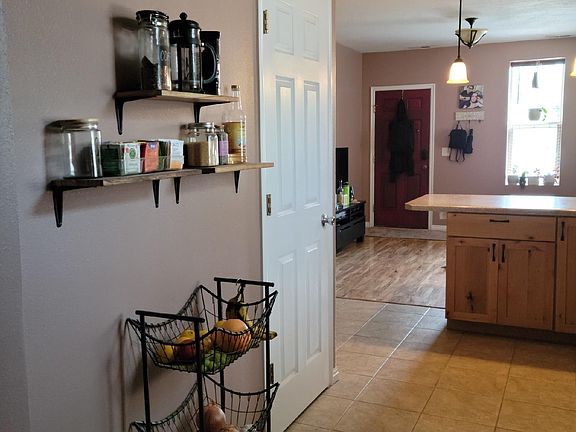 5th image of 427 E Sego Ave