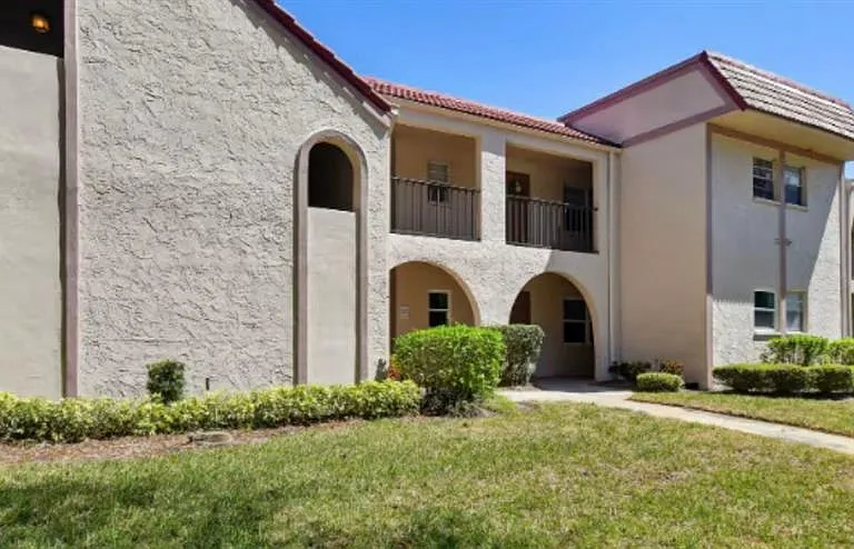 9700 Starkey Rd #322 — Photo 1