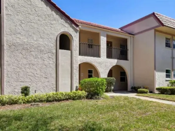 9700 Starkey Rd APT 322, Seminole, FL 33777