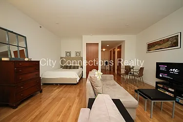 Rented by City Connections Realty