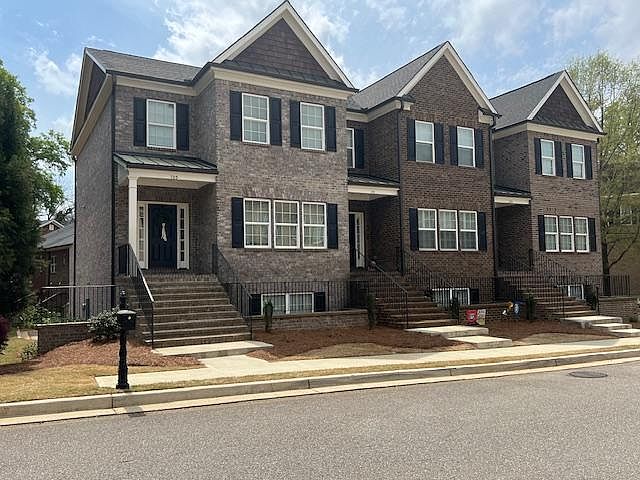 1st image of 105 Pecan Bluff Dr