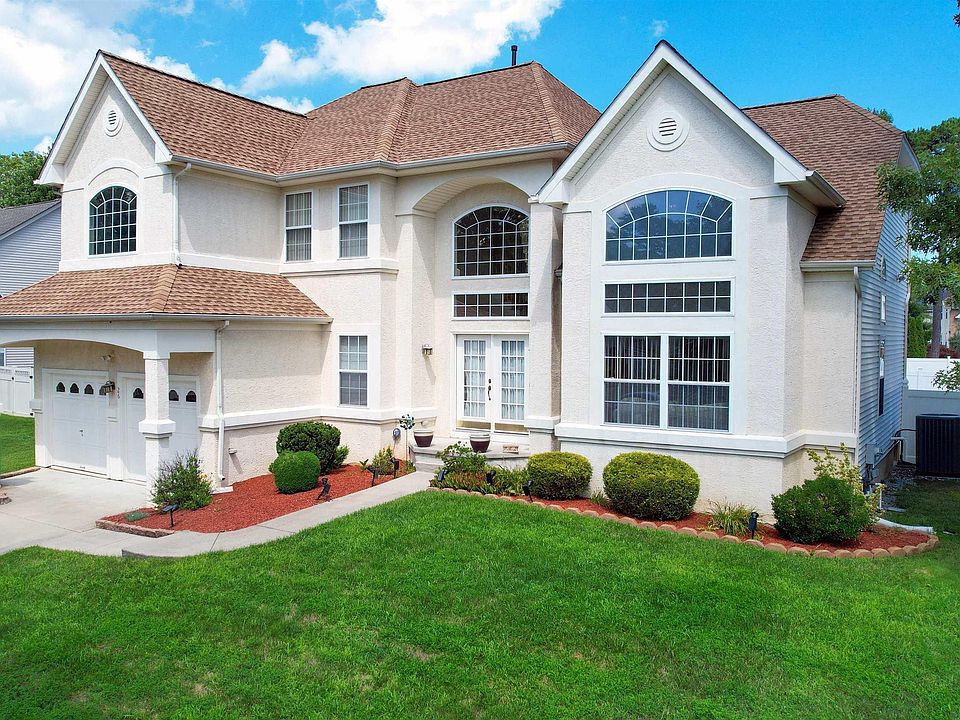 1st image of 26 Daisy Dr